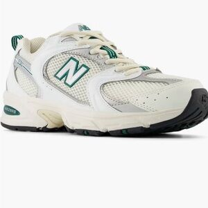 New Balance White and Green Sneakers